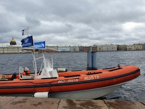 В Санкт-Петербурге обследуют дно Невы