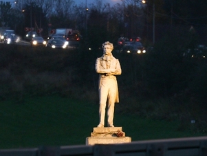 «Ленсвет» оформил подсветкой «Четыре сфинкса» и памятник Пушкину