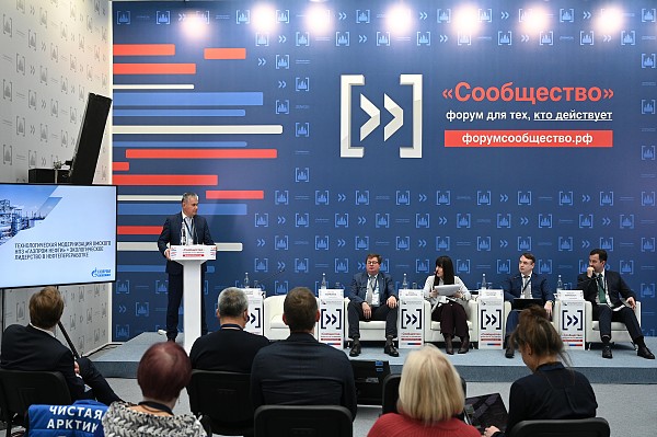 Экологические практики Омского НПЗ оценили в Общественной палате РФ