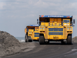 На угольный разрез «Березовский» поступили два новых автосамосвала БелАЗ