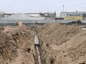 Безответственные строители и горе-водитель обесточили более 1000 жителей Новосибирска и Оби