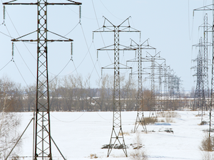 СУЭНКО подготовила к зиме электрические сети в двух регионах УрФО