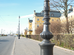 «Ленсвет» привел в порядок свыше 8 тысяч опор освещения