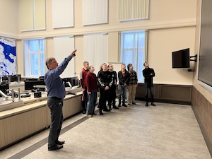 В Карельском РДУ студентам Физтеха Петрозаводского госуниверситета показали работу диспетчерского центра