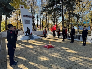 Новый Вечный огонь зажжен в хуторе Лосево Краснодарского края