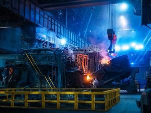 Череповецкий металлургический комбинат выплавил 55-миллионную тонну электростали