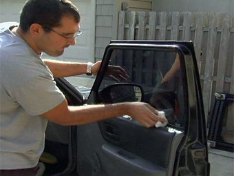 Лукашенко разрешил тонировку стекол автомобилей