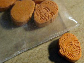 На черный рынок США поступило экстази в виде головы Обамы