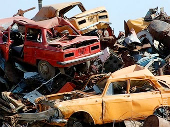 Россиян обяжут платить за сдаваемые в утиль автомобили