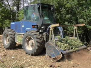 «Владимирэнерго» при расширении просек применяет новую спецтехнику