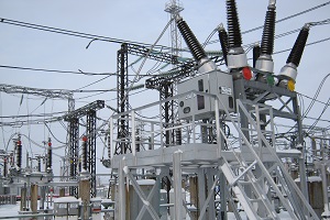 На ПС 220 кВ «Еланская» в Кузбассе установлен междушинный выключатель