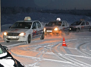 Водители Колэнерго прошли курс контраварийного вождения