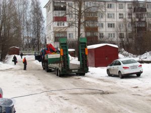 Водитель трала погасил весь центр Сыктывкара и скрылся