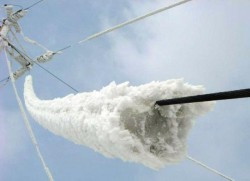 Разгул непогоды нарушил электроснабжение Астрахани и нескольких районов региона