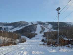 На Сахалине высоковольтные ЛЭП над горнолыжными трассами больше не угрожают безопасности отдыхающих на «Горном воздухе»