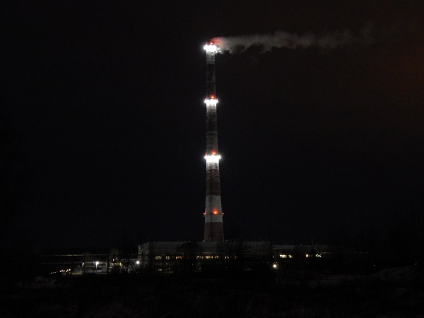 В Стерлитамаке к Новому году  дымовую трубу котельной превратили в артобъект