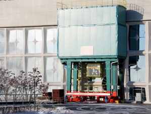 На Зейской ГЭС установили новый козловой кран