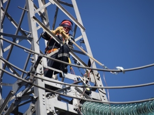 ФСК ЕЭС установила новую изоляцию на ЛЭП 220 кВ «Липецкая – Северная (II цепь)»