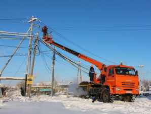 «Якутскэнерго» обновляет ЛЭП в микрорайоне «Птицефабрика»