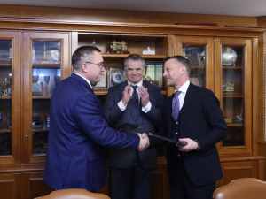 «Сахалин Энерджи» подписала договоры на поставку и обслуживание вертолетов