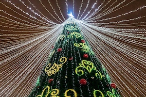 СУЭНКО создала новогоднюю атмосферу в Тюмени