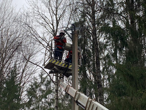 «Ленэнерго» смонтировало экспериментальную самовосстанавливающуюся ЛЭП