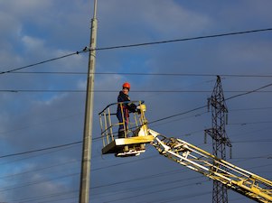 «Ленсвет» растор три контракта с проблемным подрядчиком