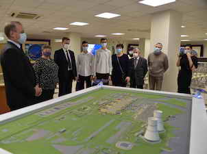 В информационном центре Ростовской АЭС установлен интерактивный макет «Атомные станции с реакторными установками ВВЭР*-1000»