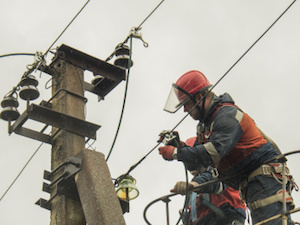 «Ленэнерго» смонтировало свыше 1000 км самонесущего изолированного провода на ЛЭП в Ленобласти