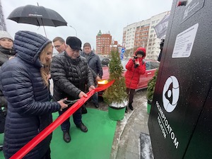 В Сосновом Бору открыли первую зарядную станцию для электромобилей