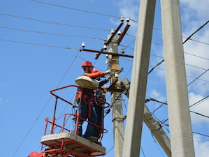 «Волгоградэнерго» реконструировало воздушную ЛЭП для крупного сельхозпредприятия
