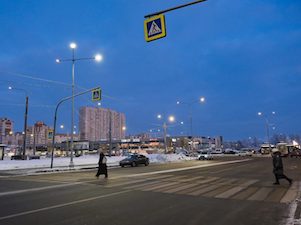 Тепловозную улицу в Санкт-Петербурге осветили 95 новых фонарей