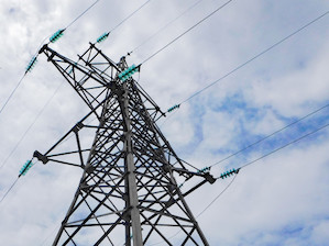 «Лабинские электрические сети» подготовили к зиме 30 км высоковольтных ЛЭП