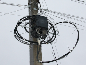 «Пензаэнерго» выявило более 142 тысяч незаконных подвесов оптоволокна на опорах ЛЭП