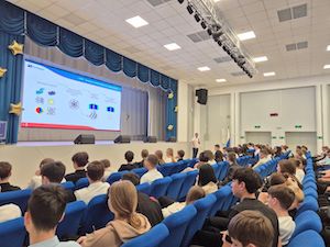 Молодые энергетики Южно-Сахалинской ТЭЦ-1 проводят серию профориентационных уроков для школьников