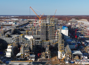 Амурский ГХК готовит к розжигу печи пиролиза и монтирует факелы