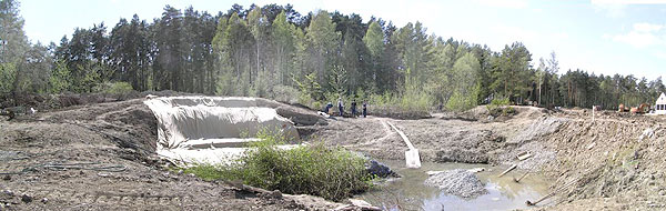 Варианты устройства пруда различны, но среди них можно выделить три основных